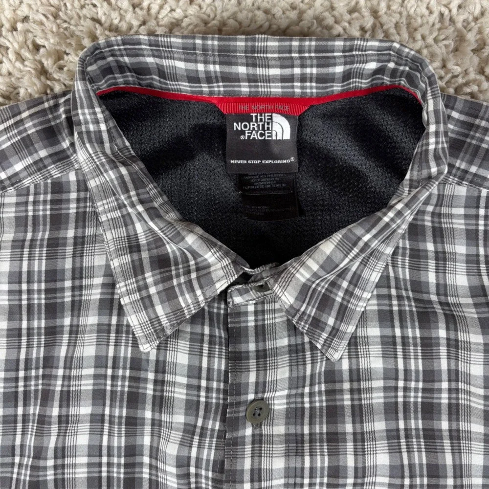 The North Face Men Button Up Shirt Large Gray Plaid Short Sleeve Hiking Gorpcore
